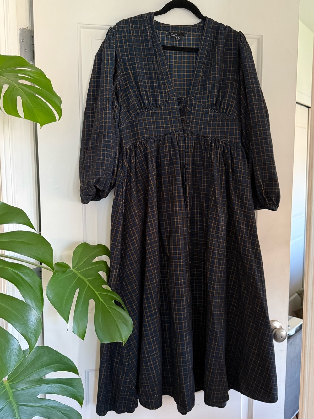 Nobody’s Child Black Plaid Long Sleeve Midi Dress